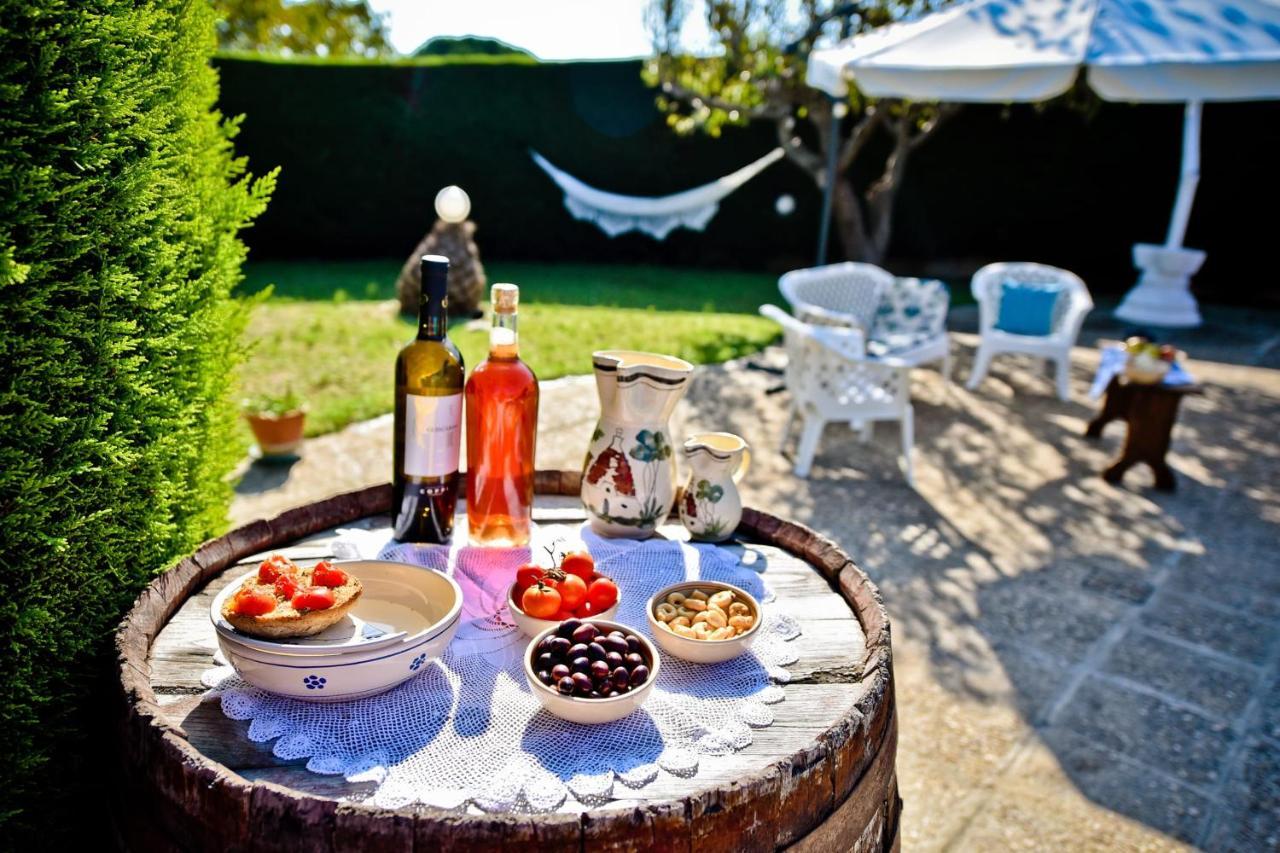 I Cinque Trulli With Swimming Pool Martina Franca Exterior foto