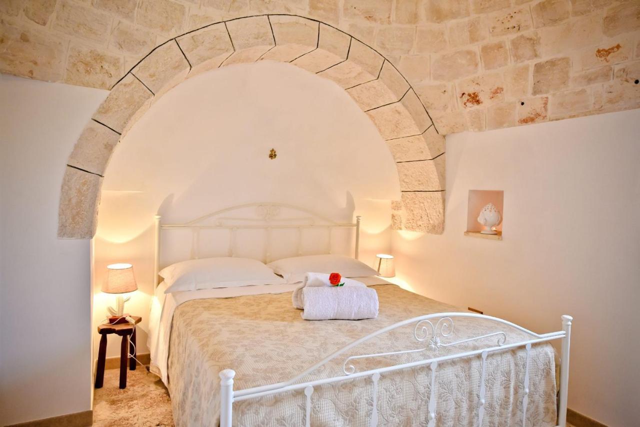 I Cinque Trulli With Swimming Pool Martina Franca Exterior foto
