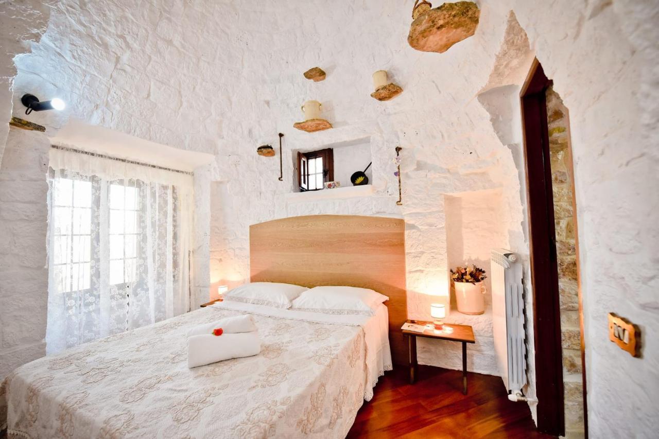 I Cinque Trulli With Swimming Pool Martina Franca Exterior foto