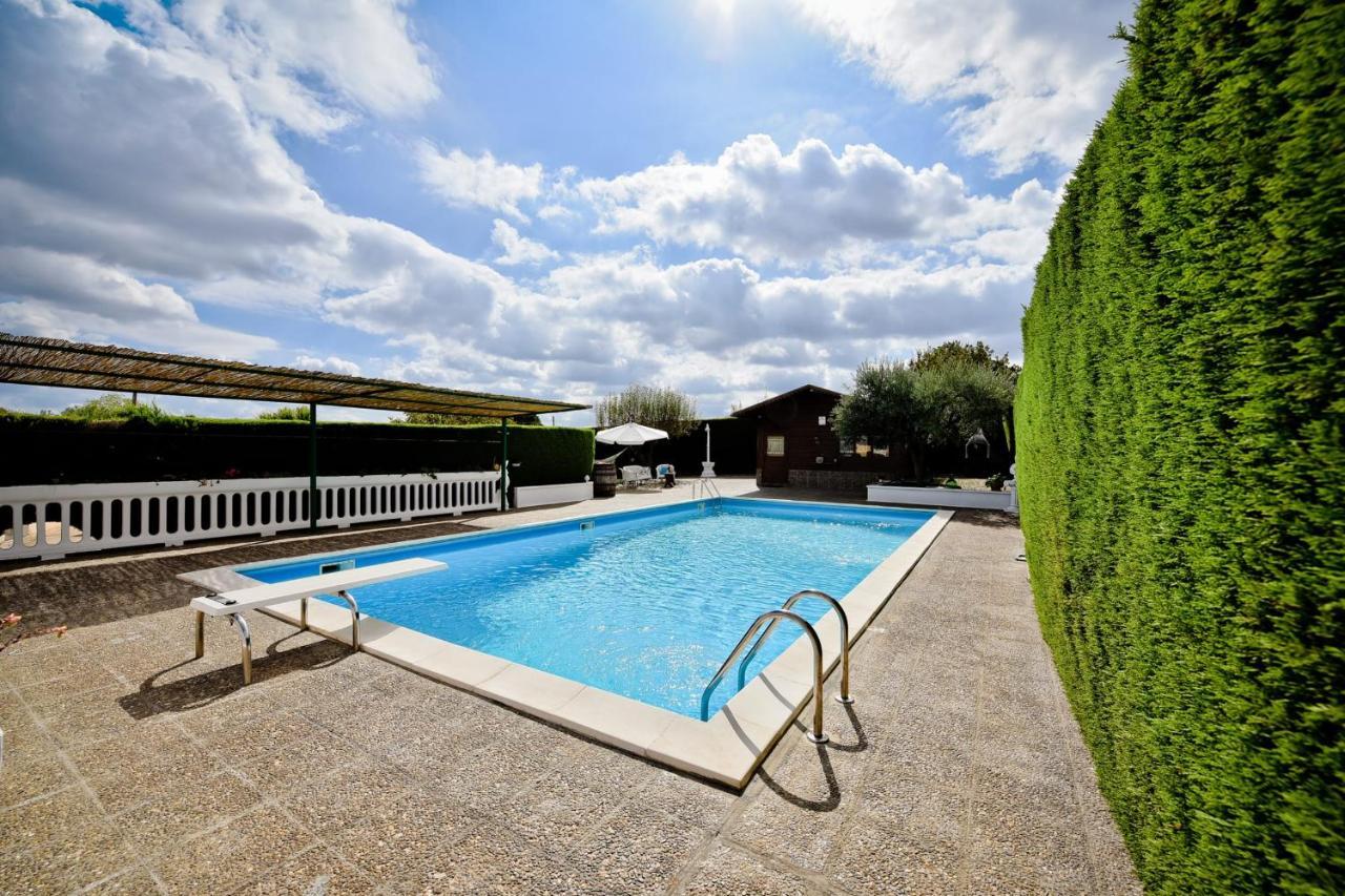 I Cinque Trulli With Swimming Pool Martina Franca Exterior foto
