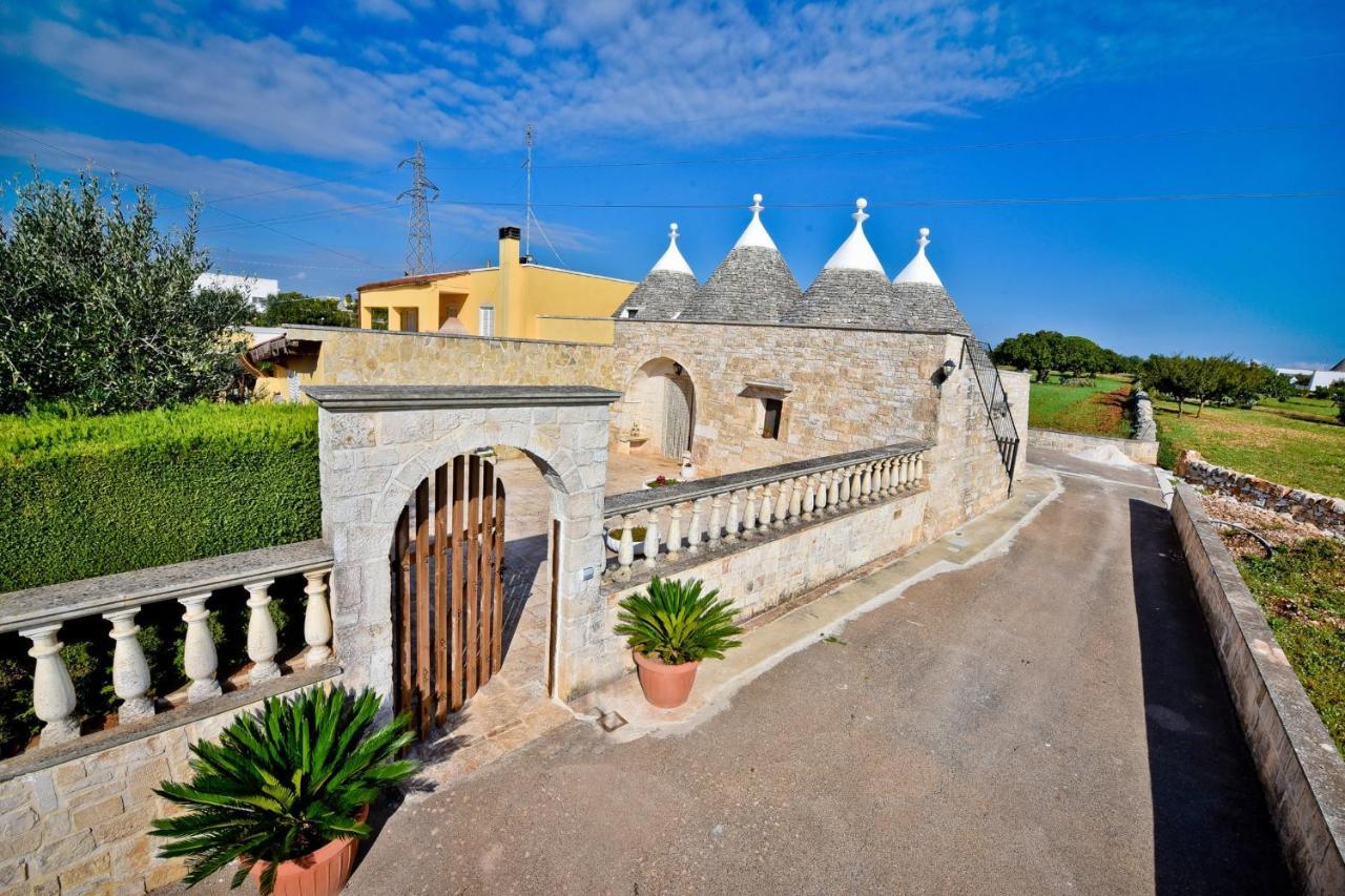 I Cinque Trulli With Swimming Pool Martina Franca Exterior foto