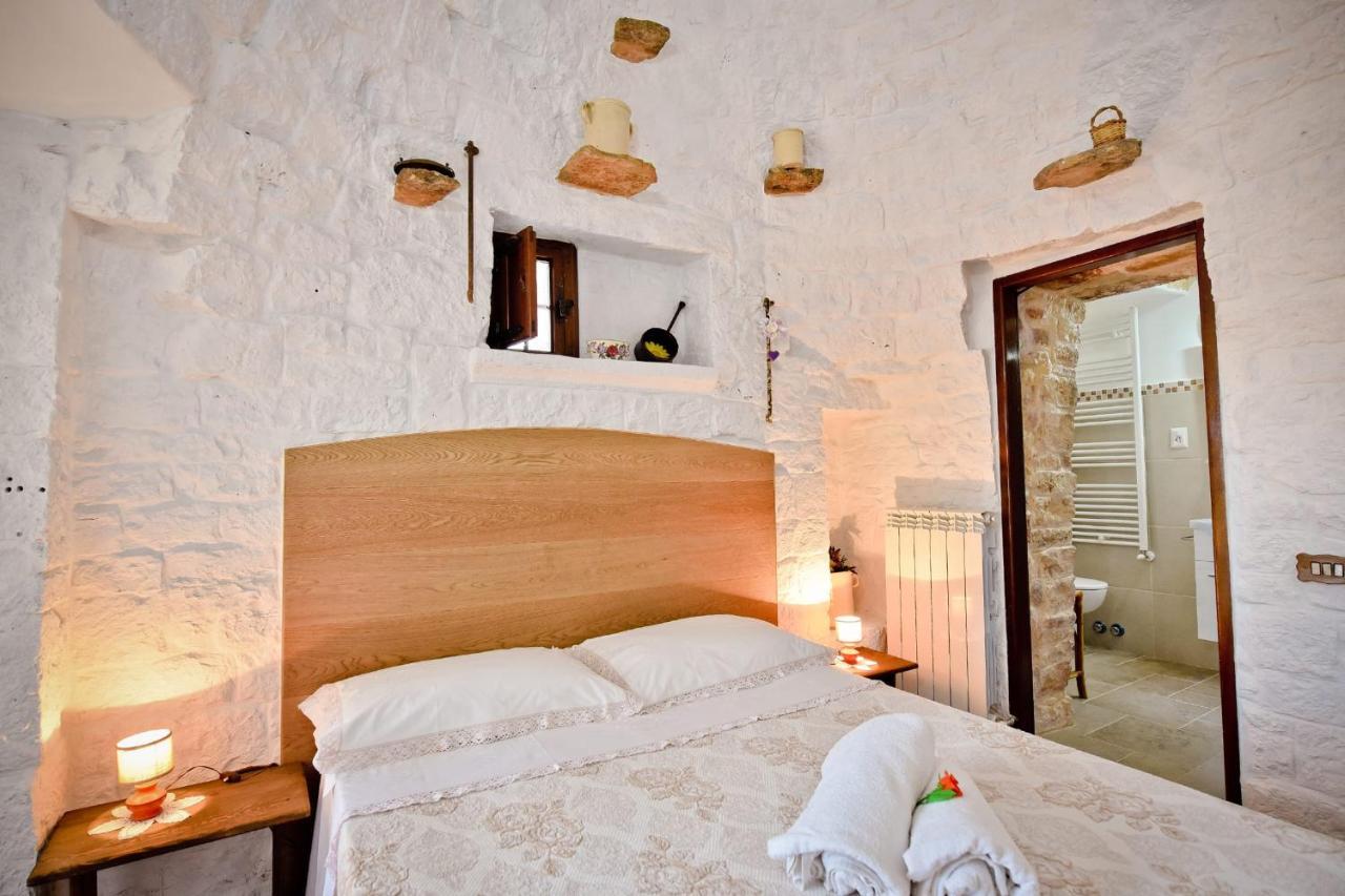 I Cinque Trulli With Swimming Pool Martina Franca Exterior foto