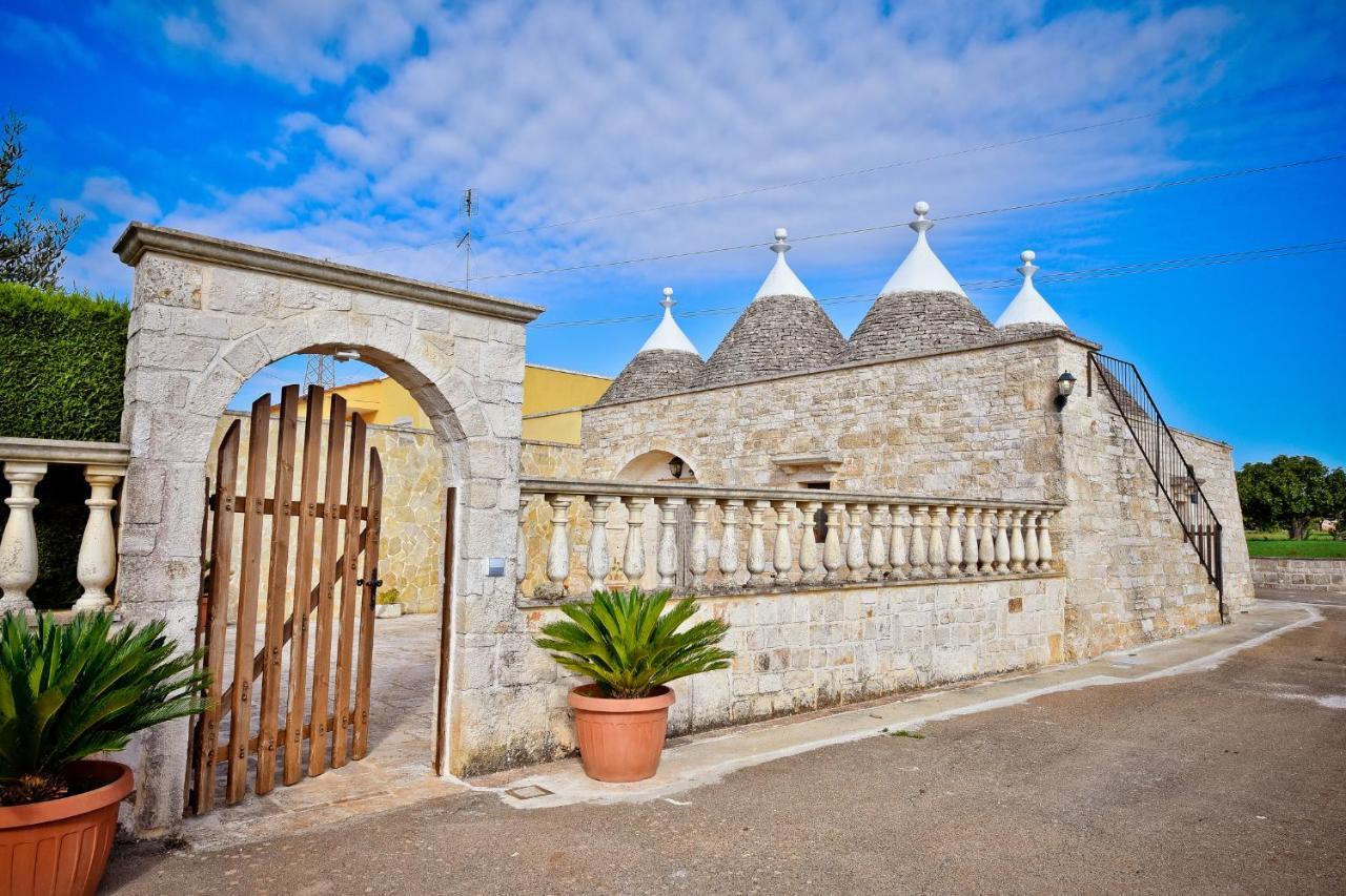 I Cinque Trulli With Swimming Pool Martina Franca Exterior foto
